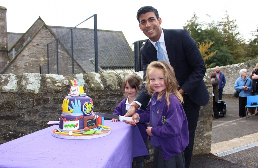 Rishi Sunak at Reeth school