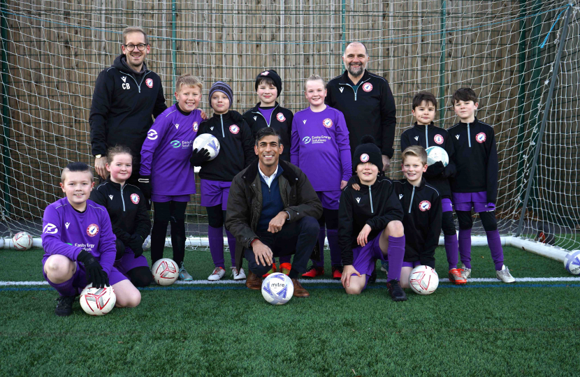 Rishi Sunak with Richmond Rockets footballers