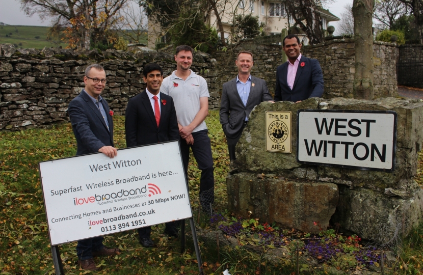 Rishi Sunak at West Witton broadband