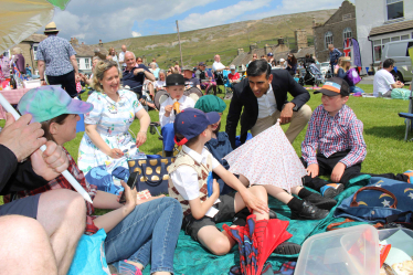 Rishi Sunak at Reeth for the Jubilee